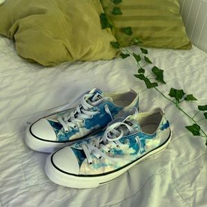 Women’s Cloud Converse Shoes!